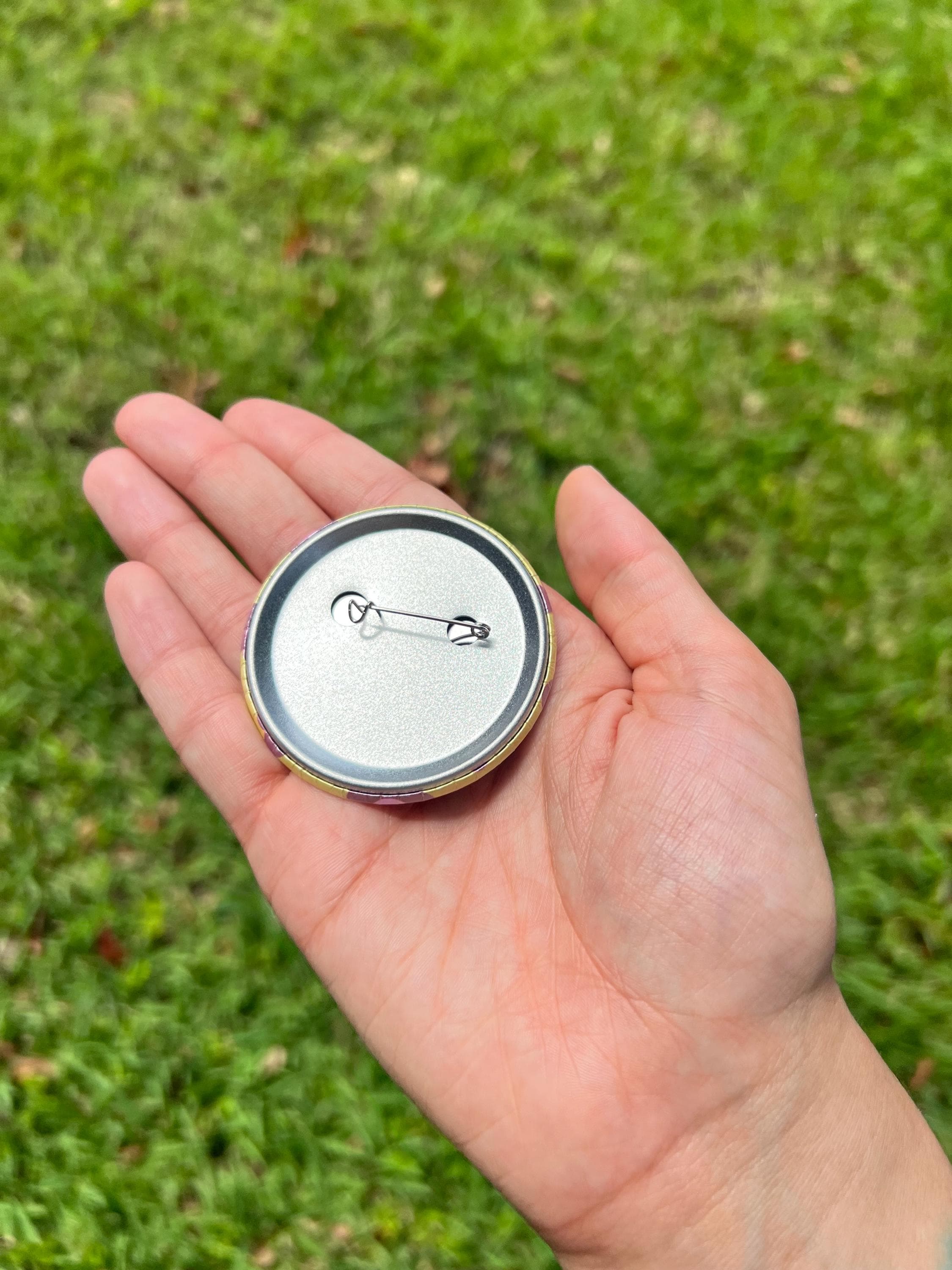 No Rain No Flowers 2.25 in Pinback Button / Retro Floral Motivational Badge / Cute Hippie Aesthetic Pin/ Positive Quote Gift / Backpack Pin