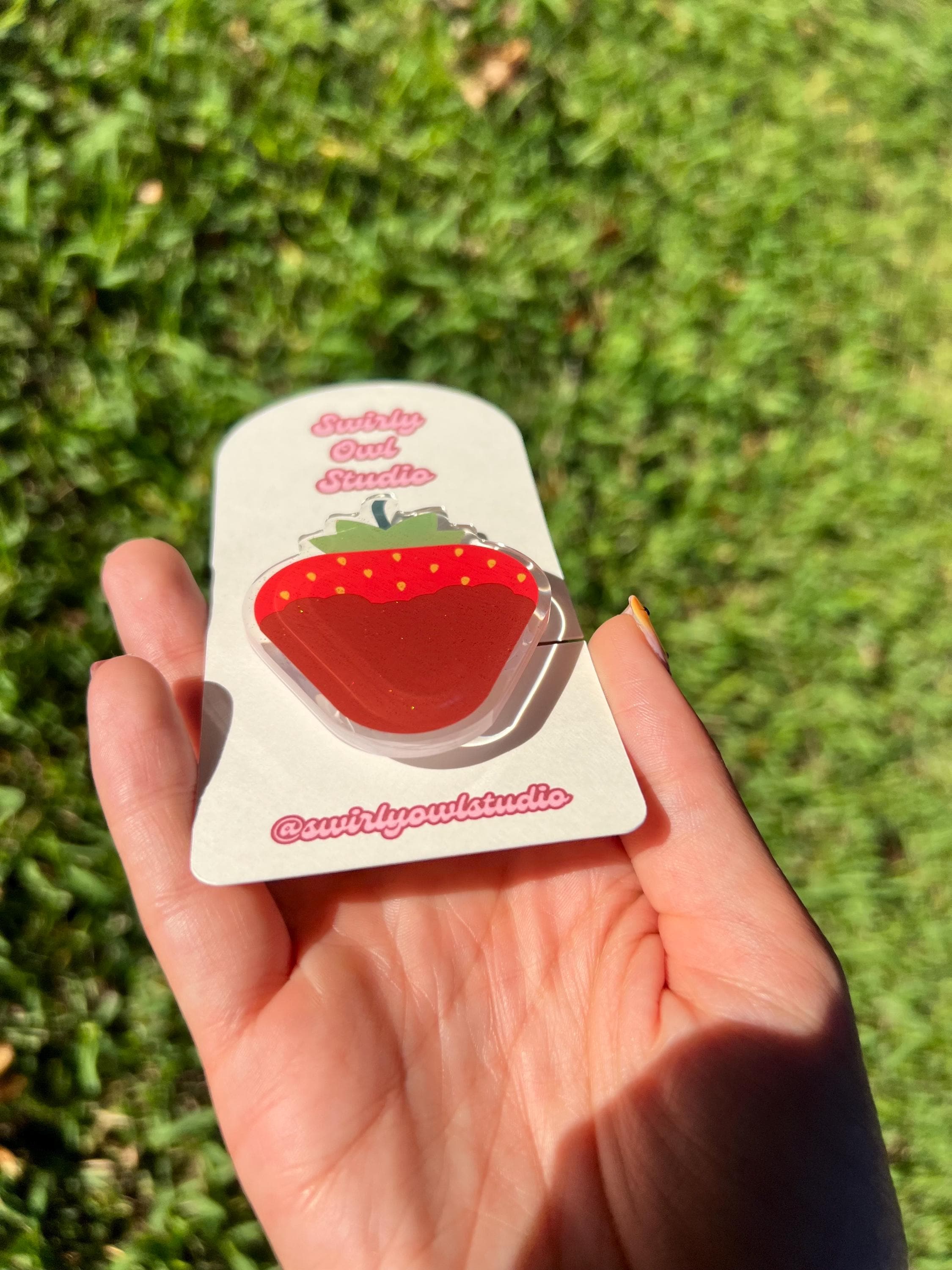 Chocolate Covered Strawberry Magnetic Kindle Grip, Glitter Strawberry Phone Holder, Cute E-Reader Accessory, Bookish Glittery Phone Grip