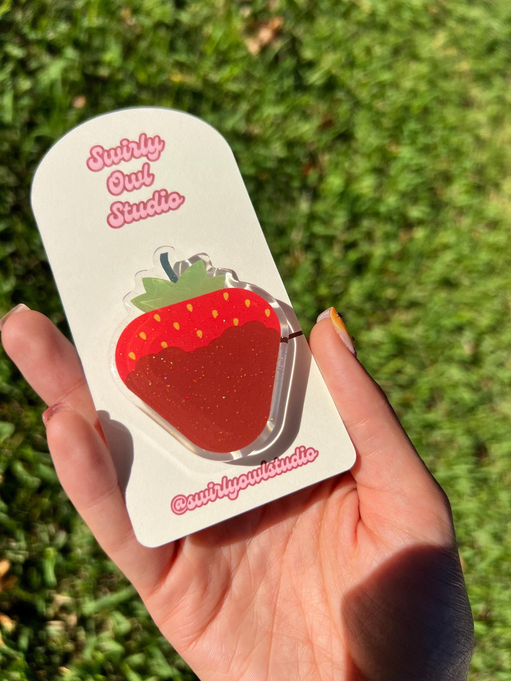 Chocolate Covered Strawberry Magnetic Kindle Grip, Glitter Strawberry Phone Holder, Cute E-Reader Accessory, Bookish Glittery Phone Grip